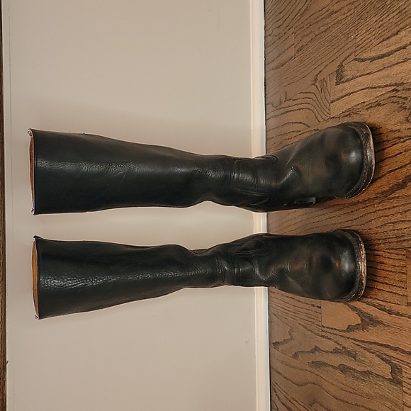 Frye Shoes - FRYE Boots Black